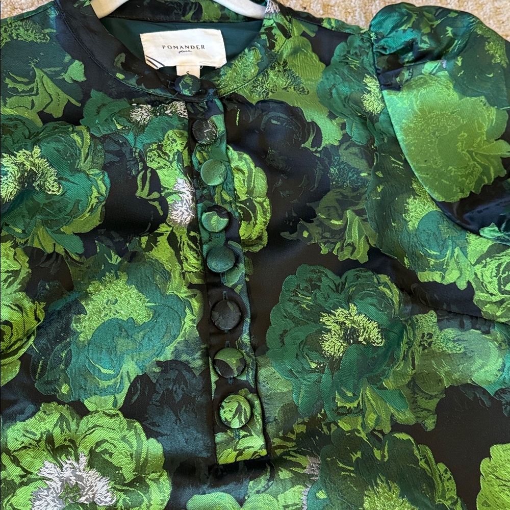 Pomander Place Green Floral Jacquard print - Picture 4 of 5